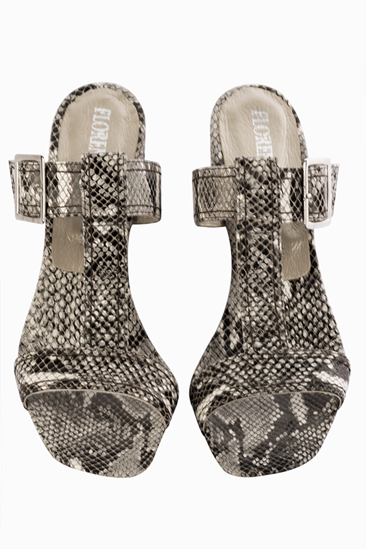 Natural beige women's fully open mule sandals. Square toe. Low flare heels. Top view - Florence KOOIJMAN